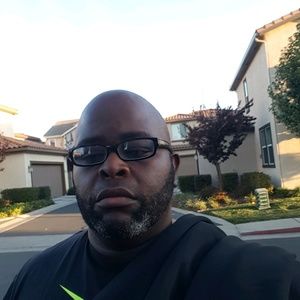 Meet your Posher, Dwayne